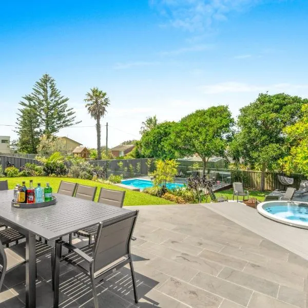 Sea La Vie - Pet Friendly with Fireplace and Swimming Pool & Spa, hotel di Culburra Beach