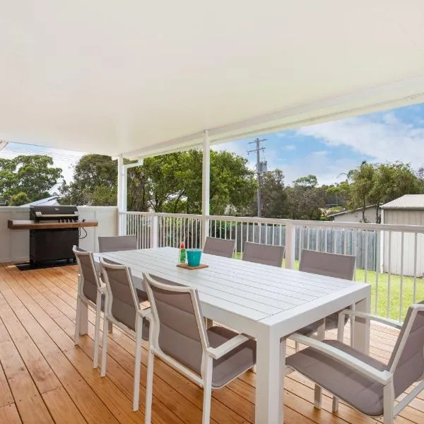 The Relax Shack - Pet Friendly - 8 Mins Walk to Beach, hotel v destinaci Culburra Beach