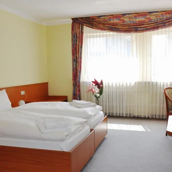 Hotel Hessischer Hof, hotel v destinaci Kirchhain