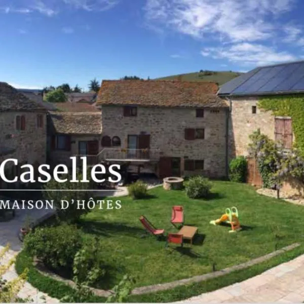 Les Caselles, Gîte et Maison d'hôtes, hotel di Luzençon