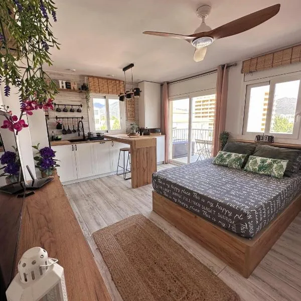 Sunrisemare Vacational Studio, hotel en Roses
