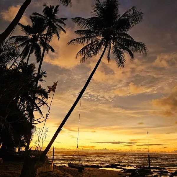 Cool Beach Hotel, hotel em Hikkaduwa