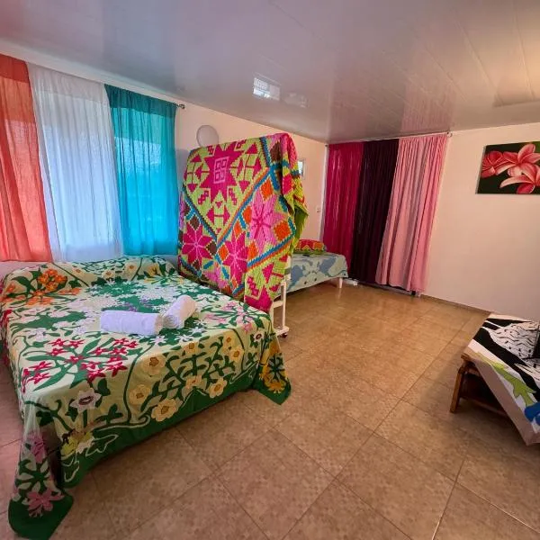 TOAMANAHERE GUESTHOUSE TUBUAI Aéroport, hotel v Tubuai