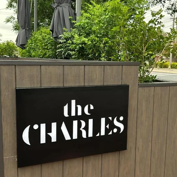 The Charles Boutique Hotel & Dining, hotel di Wagga Wagga
