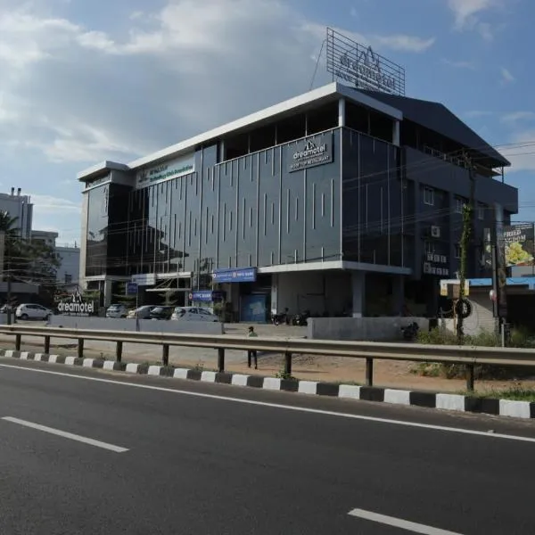Dreamotel Luxury Suites, hôtel à Kanjikode