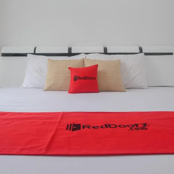 RedDoorz Syariah near Gerbang Dieng 2, hotel v destinaci Diyeng