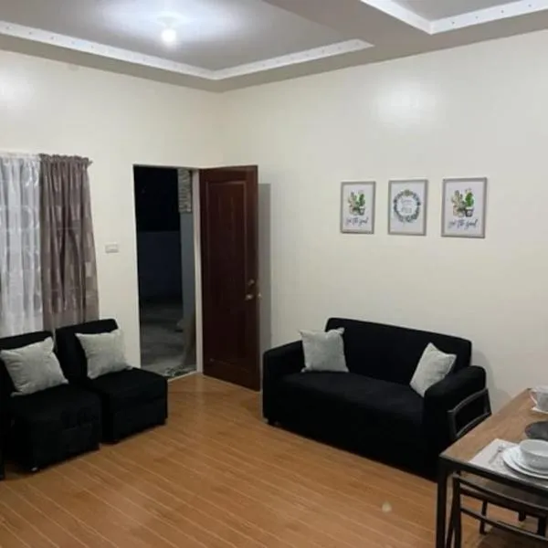 Estilo 2-Bedroom Apartment B、Clarinのホテル