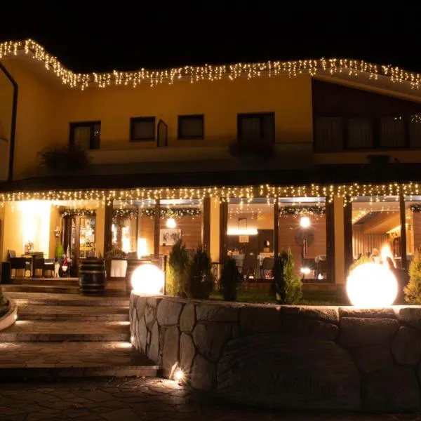 Casa Valcellina Hotel Ristorante, hotel v destinaci Montereale Valcellina
