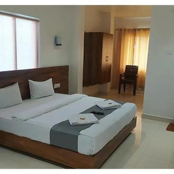 FabHotel Omkar Pride, ξενοδοχείο σε Nasrāpur