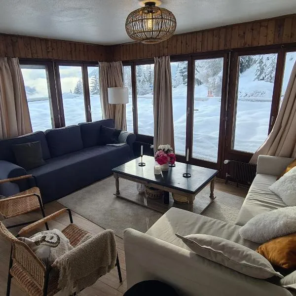 Auberge de l'Ours、レ・コロンのホテル