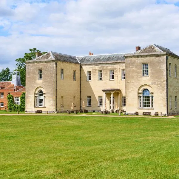 Hitchin Priory Hotel, готель у місті Гітчин