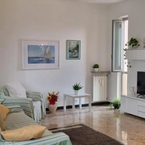 La vie en rose flat, hotel a Sestri Levante