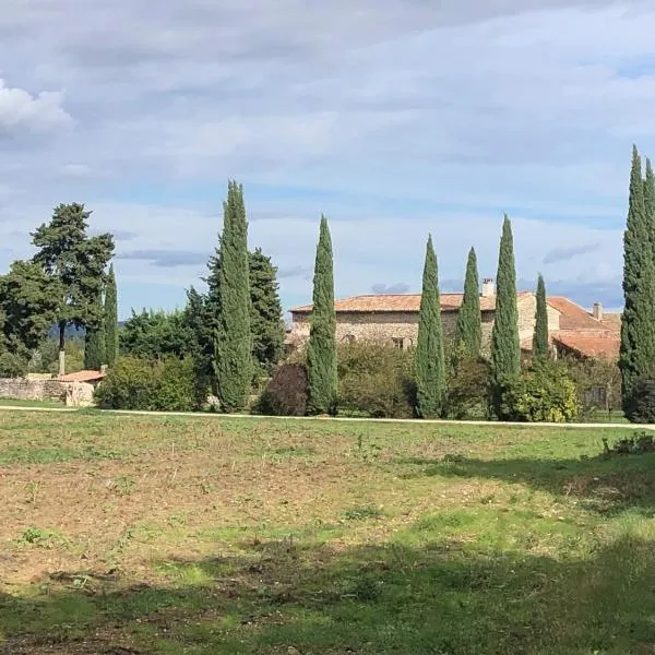 Gîte Le Mas du Colombeyras, hotel di Espeluche