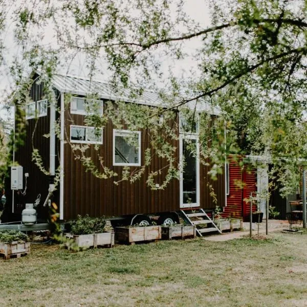 The Perch by Tiny Away, hotel v destinaci Korweinguboora
