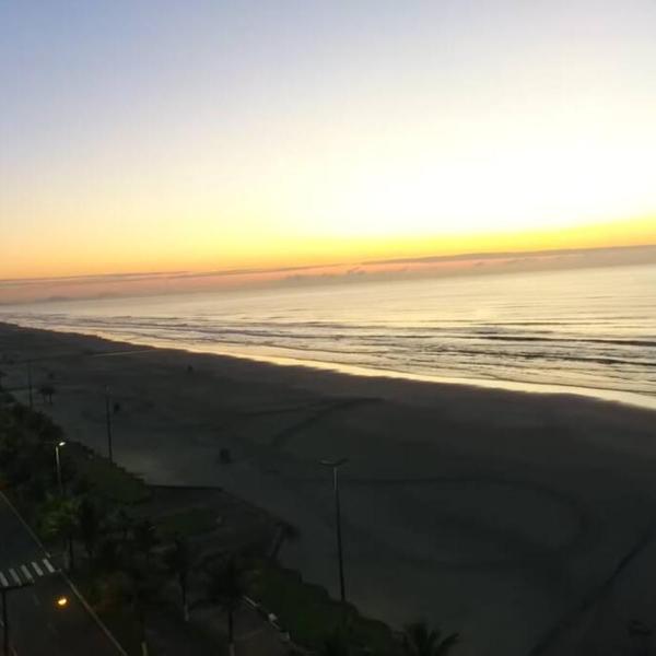 Frente ao mar, conforto e paz apto 12