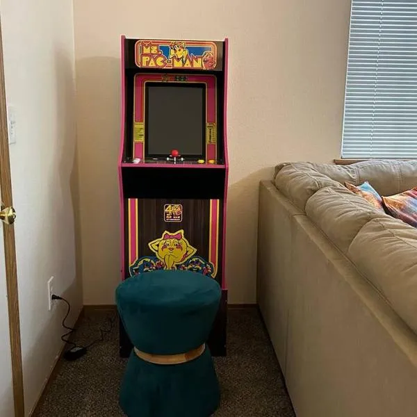 Retro Oasis • Ms. Pac-Man • 2BR • Parking • Boise, hotel a Boise