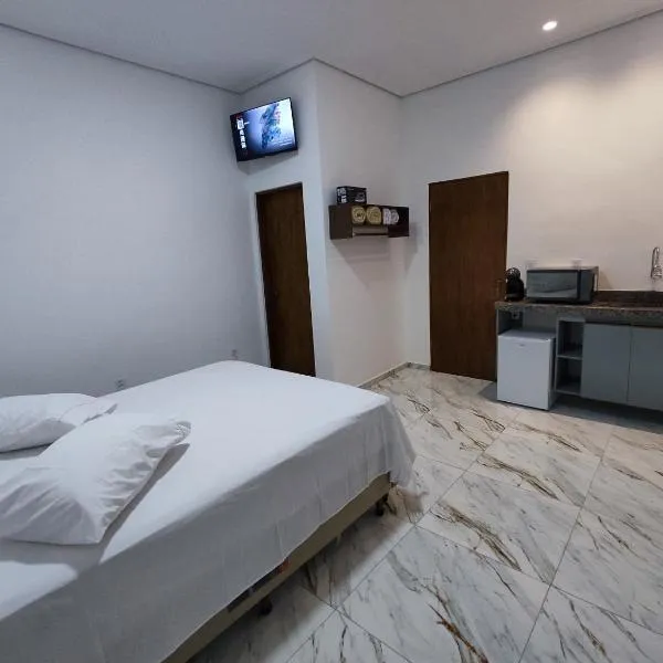Suíte Studio no Centro Histórico, Próxima à Beira Mar, hotel in Cananéia