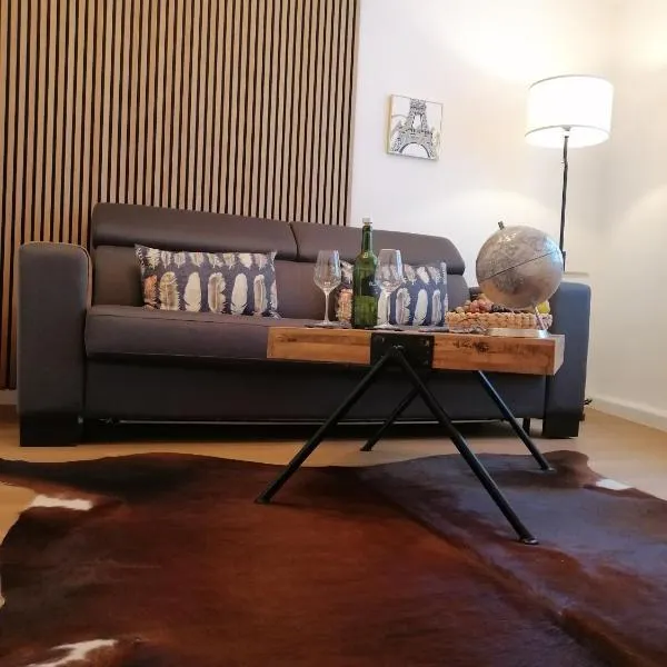 Stilvolle Wohnung an der Alten Mainbrücke, hotel v destinaci Würzburg