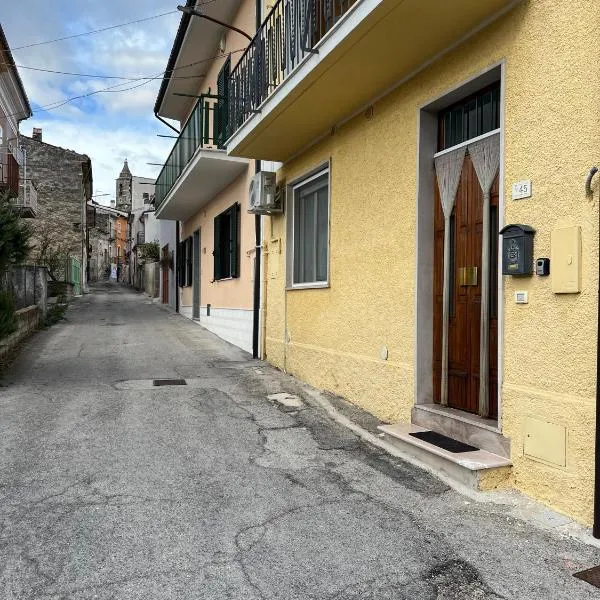 Il mondo di Leo, hotell sihtkohas Tocco da Casauria