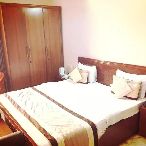 Angel NRI House, khách sạn ở Greater Noida