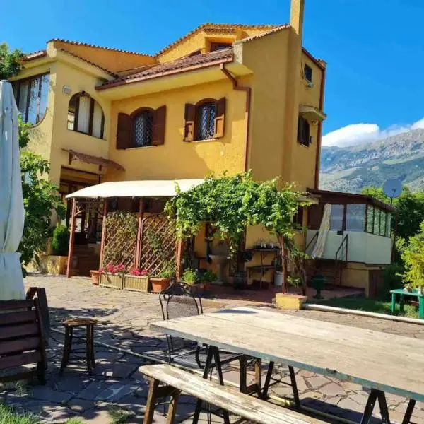 Villa Alberto, hotel v destinaci Sulmona