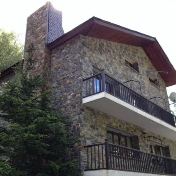 Xalet Carlemany HUT 5862 – hotel w mieście Erts