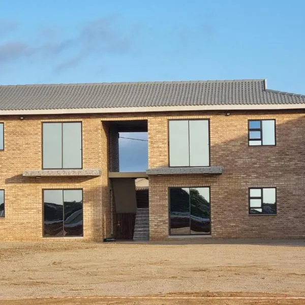 Airport Airbnb family units, hotel em Richards Bay