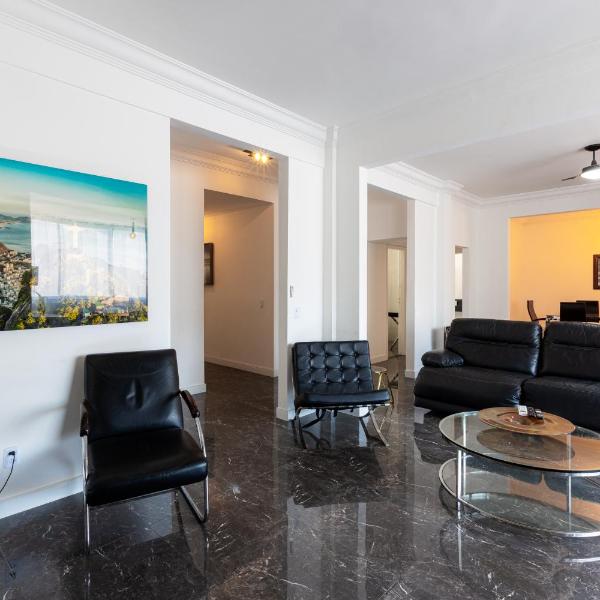 The Best Copa Executive Design Penthouse 4 bedroom 3 bathroom 6 air conditioners 2500 sq ft 85 inch cimema tv
