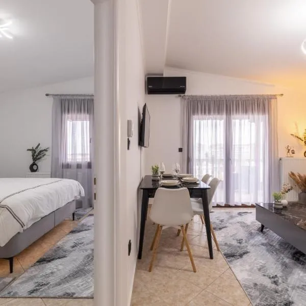 Luxury Central Apartment 2, hotel v destinaci Xanthi