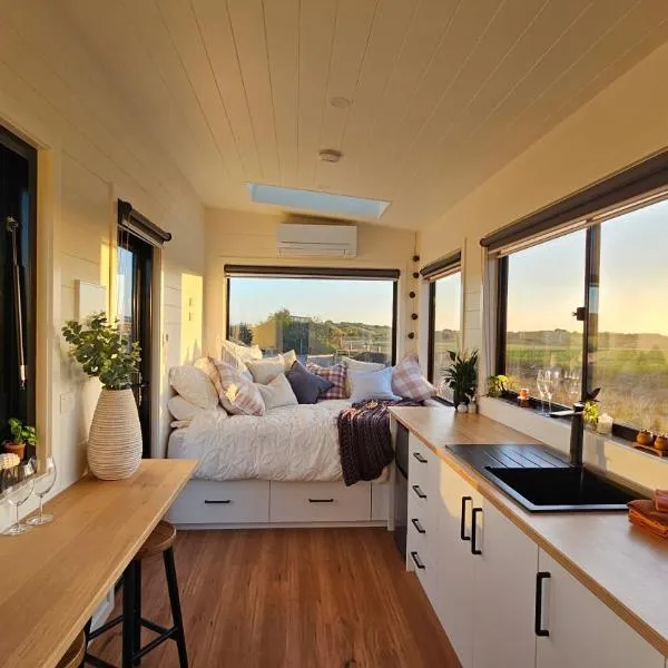 Sunset Haven - port fairy tiny homes, hotel en Woolsthorpe