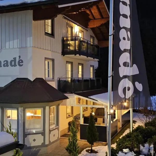 Gästehaus Amadé โรงแรมในฟลาคเฮา