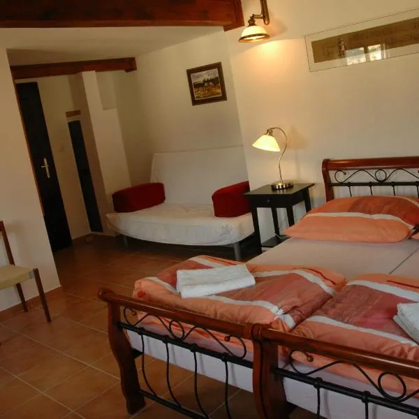 Penzion "U Kubínů", hotel v destinaci Přibyslav