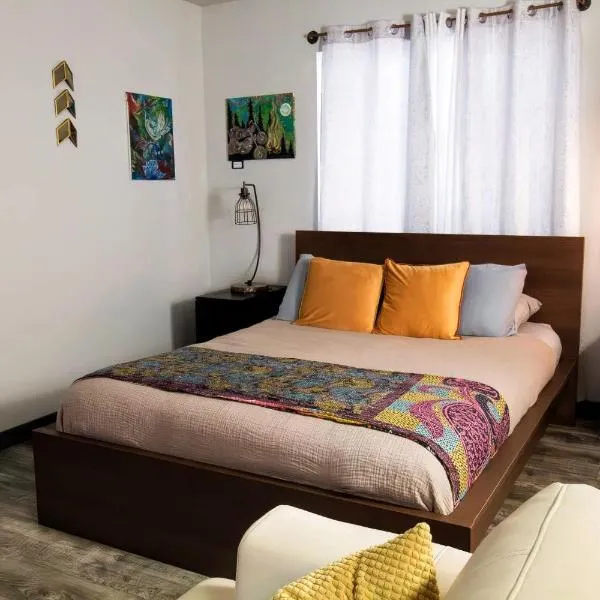 Starry Night Inn, hotel v destinaci Seaside