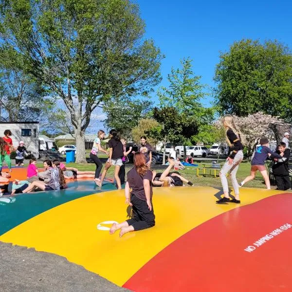 Levin TOP 10 Holiday Park, hotell i Otaki Beach