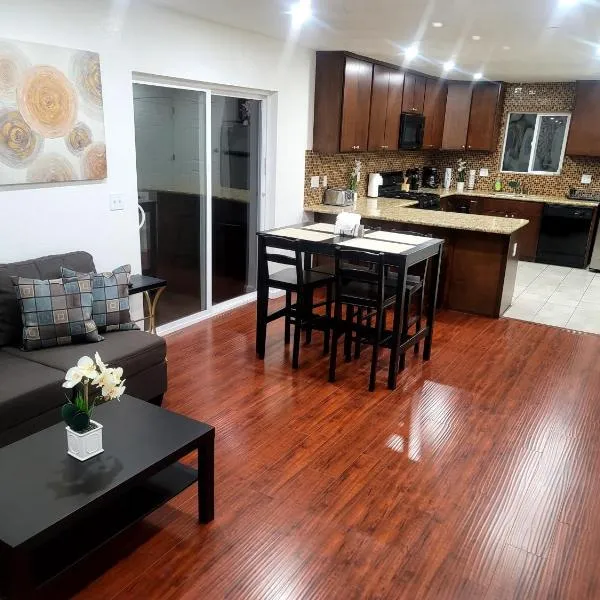 4 Bedrooms & 2.5 Bathrooms in LA