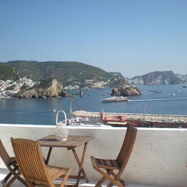 Residenze Azzurra, hotell i Ponza