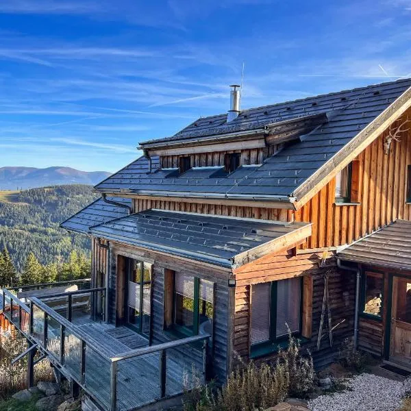 1A Chalet "Wolke" Wandern, Grillen, Wellness im Traumhaus, hotelli kohteessa Wolfsberg