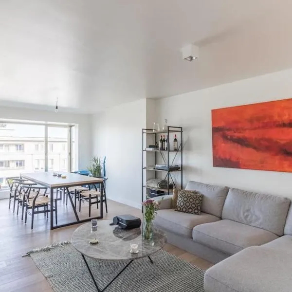 Classy flat with awesome view and great location!, hotel in Antwerp