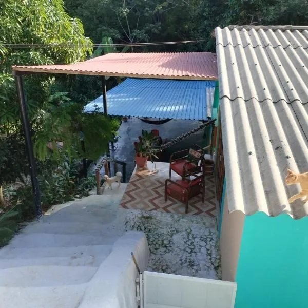 EcoHostal Tierra Prometida, khách sạn ở Santa Marta