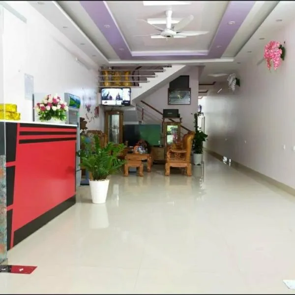 NHÀ NGHỈ DUNG TÀI, hotel in Văn Chấn