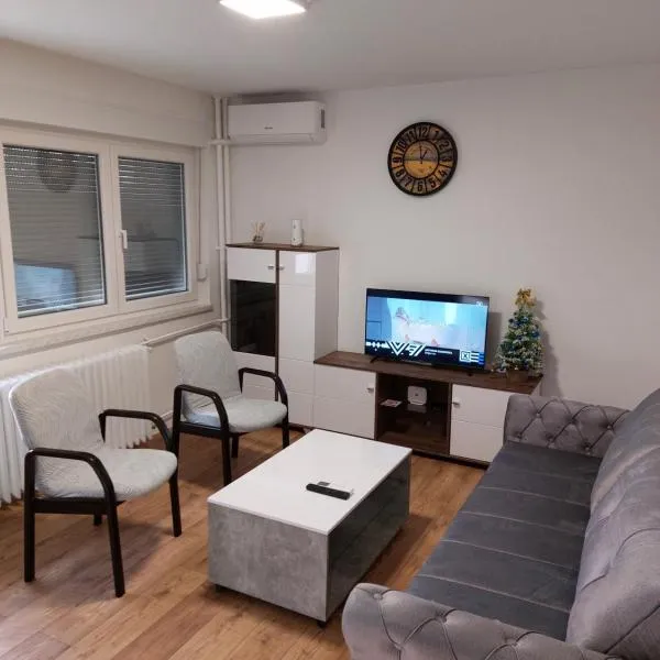 Apartman Aura Prijedor โรงแรมในปรีเยดอร์