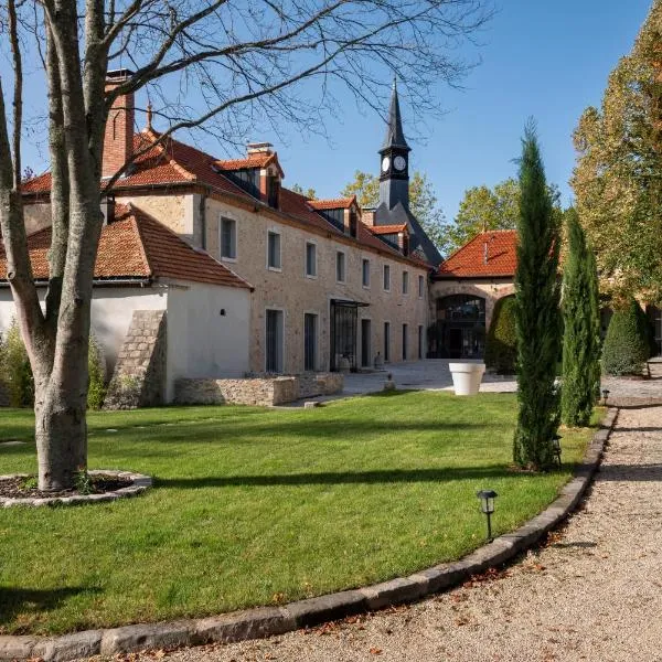 Loft dans le clocher face au chateau, hotel v destinácii Bonnelles