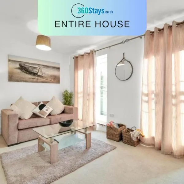 Foxherne 6BDR 3BA Serviced House with Parking - Slough By 360Stays, hotel v destinaci Slough