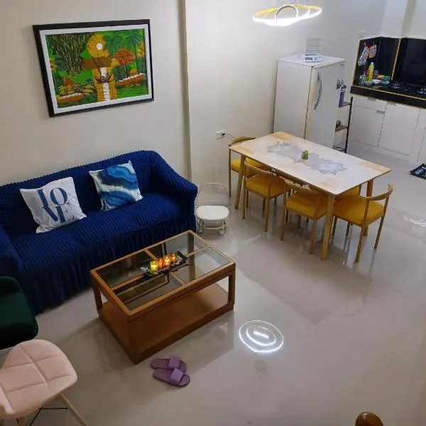Cebu City Unit1 Spacious 2BR near SM Seaside NuStar Ocean Park Dynamic Herb Anjo, hotel v destinaci San Roque