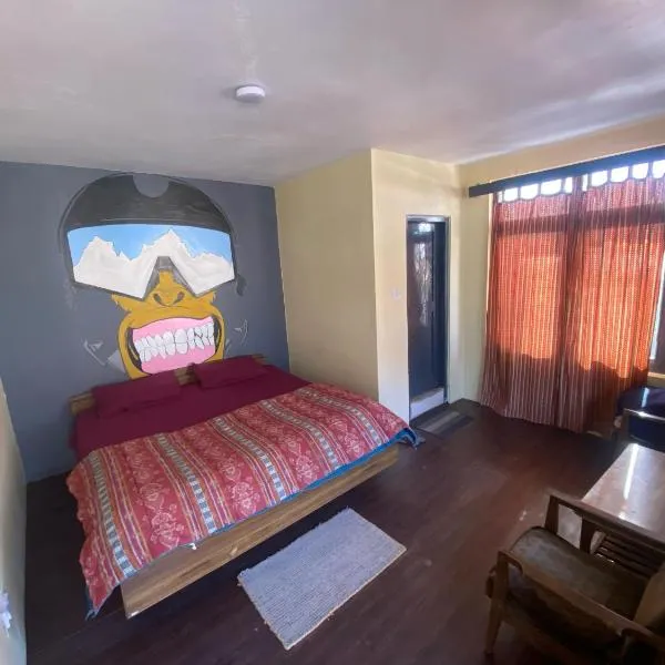 Krishna Guesthouse by AttiC Monkey, Old manali next to Drifters cafe, hotell sihtkohas Manāli