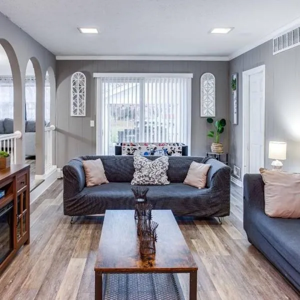 Fantastic Home Near DWTN/Airport, hotel em Rochester