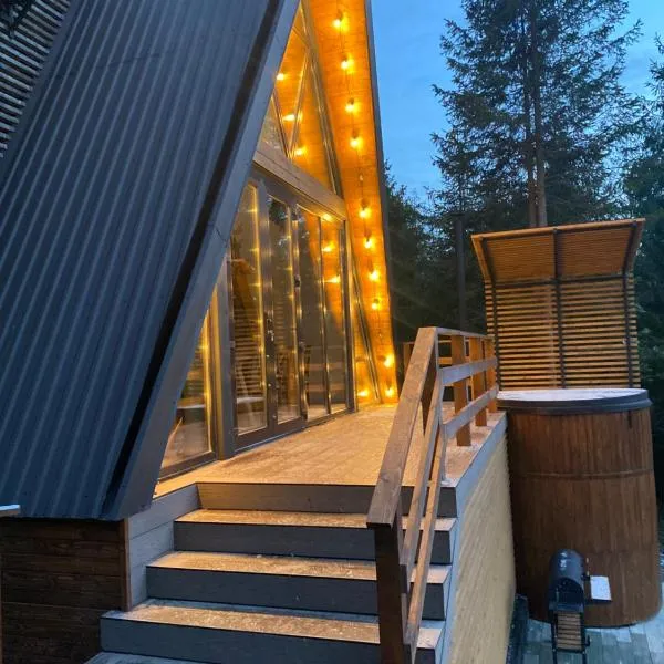 The Sunset Cabin будиночок з Чаном Чан не входить у вартість, hotel in Zhuraky