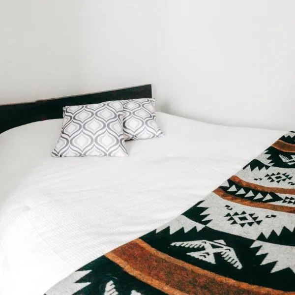 Small Private Studio at Kitsilano Beach, hotel v destinaci Vancouver