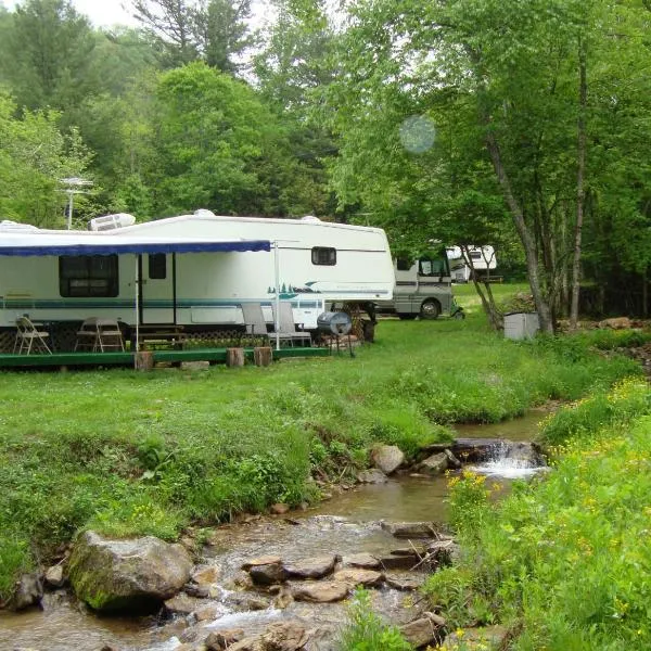 Dark Ridge HideOut, hotell i Beech Mountain