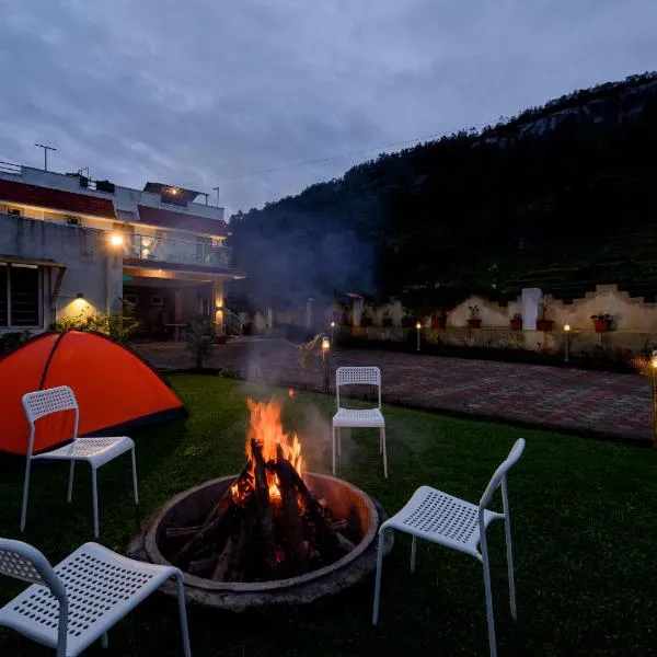 4Bed Luxe Villa with Breakfast l WiFi, hotel en Ooty